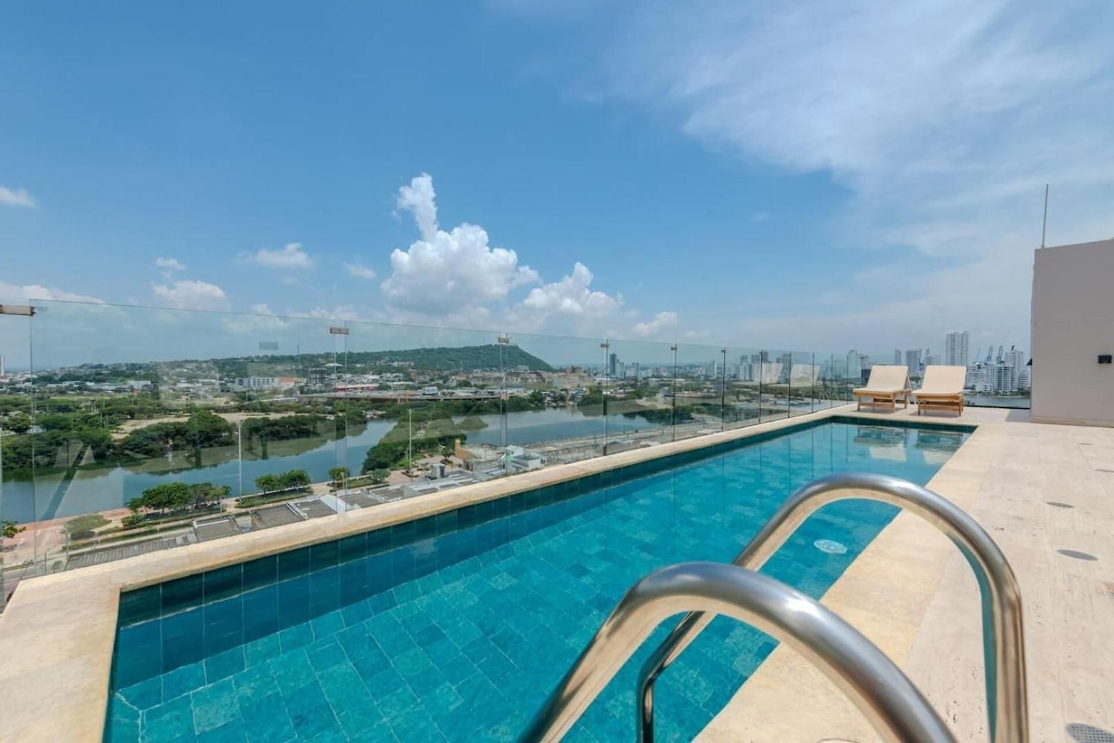 Apartamento Brand-new Loft - Rooftop Pool - Old