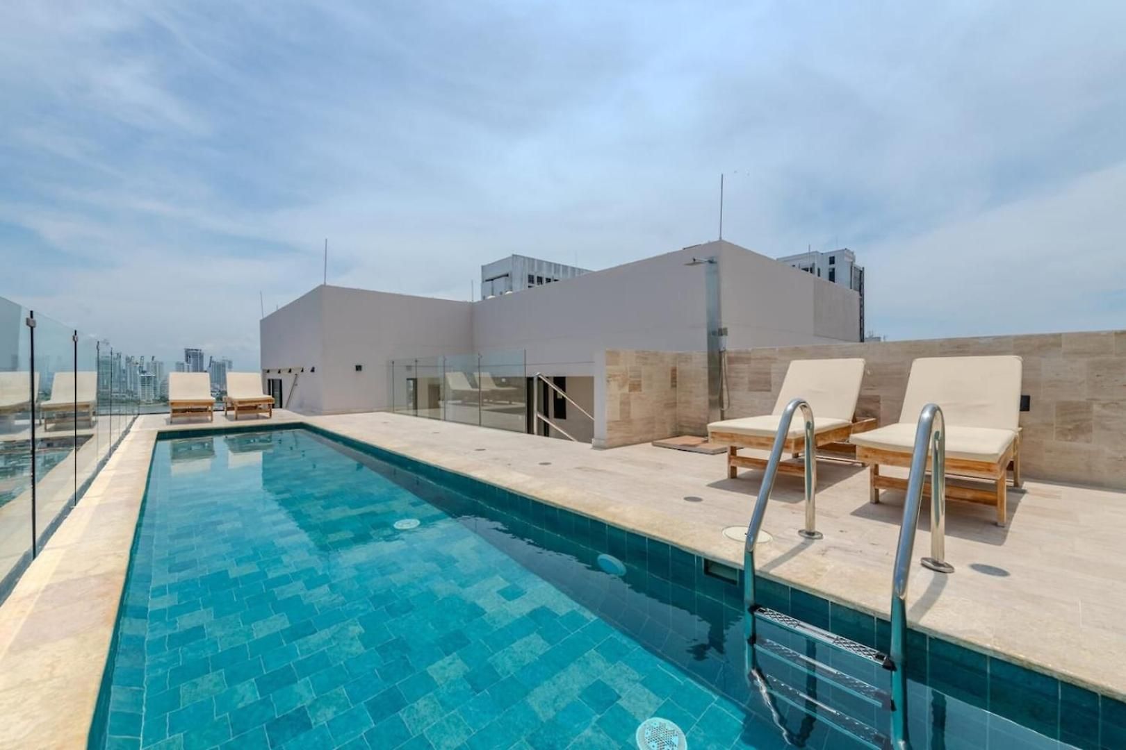 Brand-new Loft - Rooftop Pool - Old Apartamento *