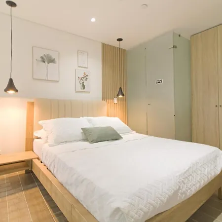 Brand-new Loft - Rooftop Pool - Old Apartamento *